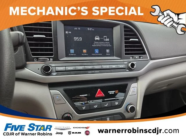 Used 2017 White Hyundai SE image 23