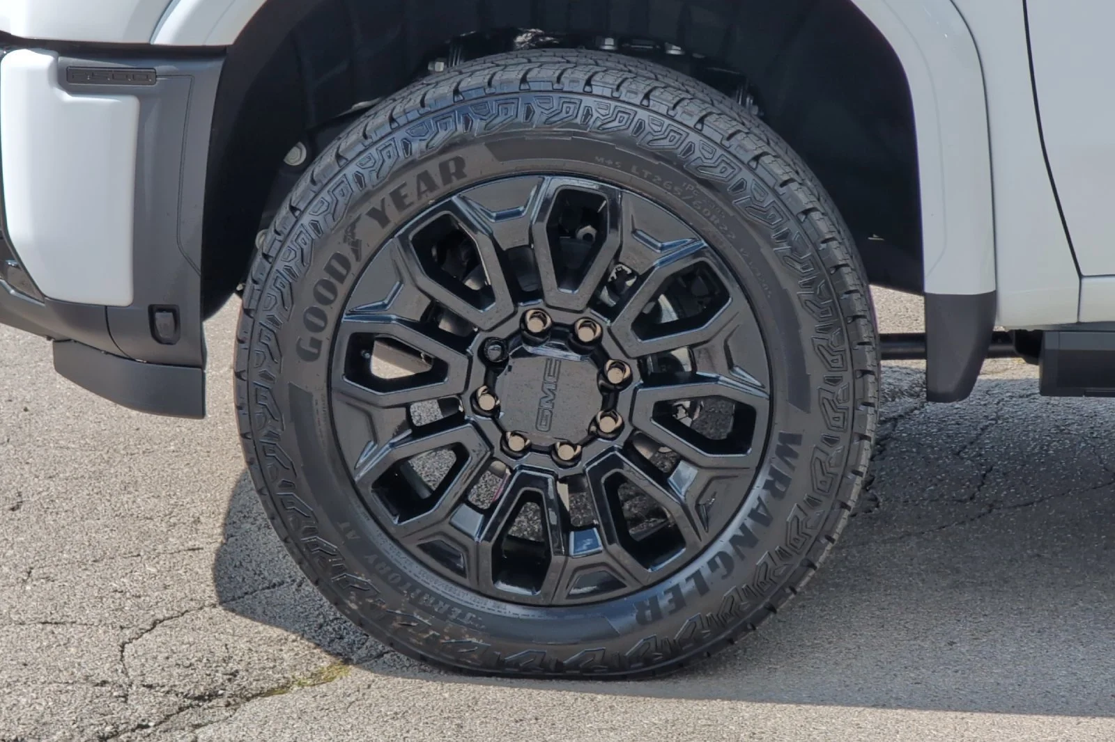 New 2026 Summit White GMC AT4 image 26