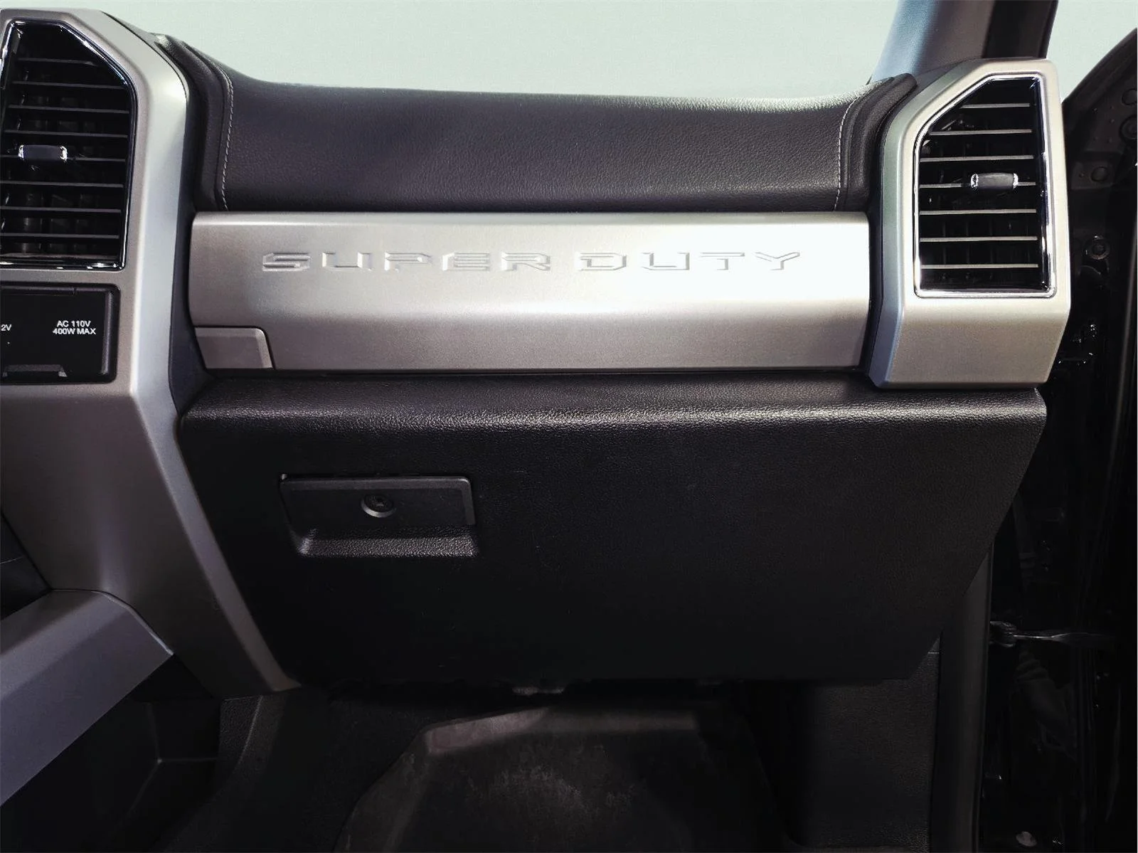 Used 2020 Agate Black Ford Lariat image 41