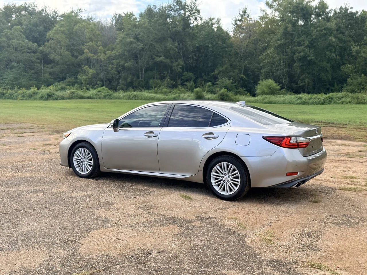 Used 2017 Silver Lexus Base 4dr Sedan image 3