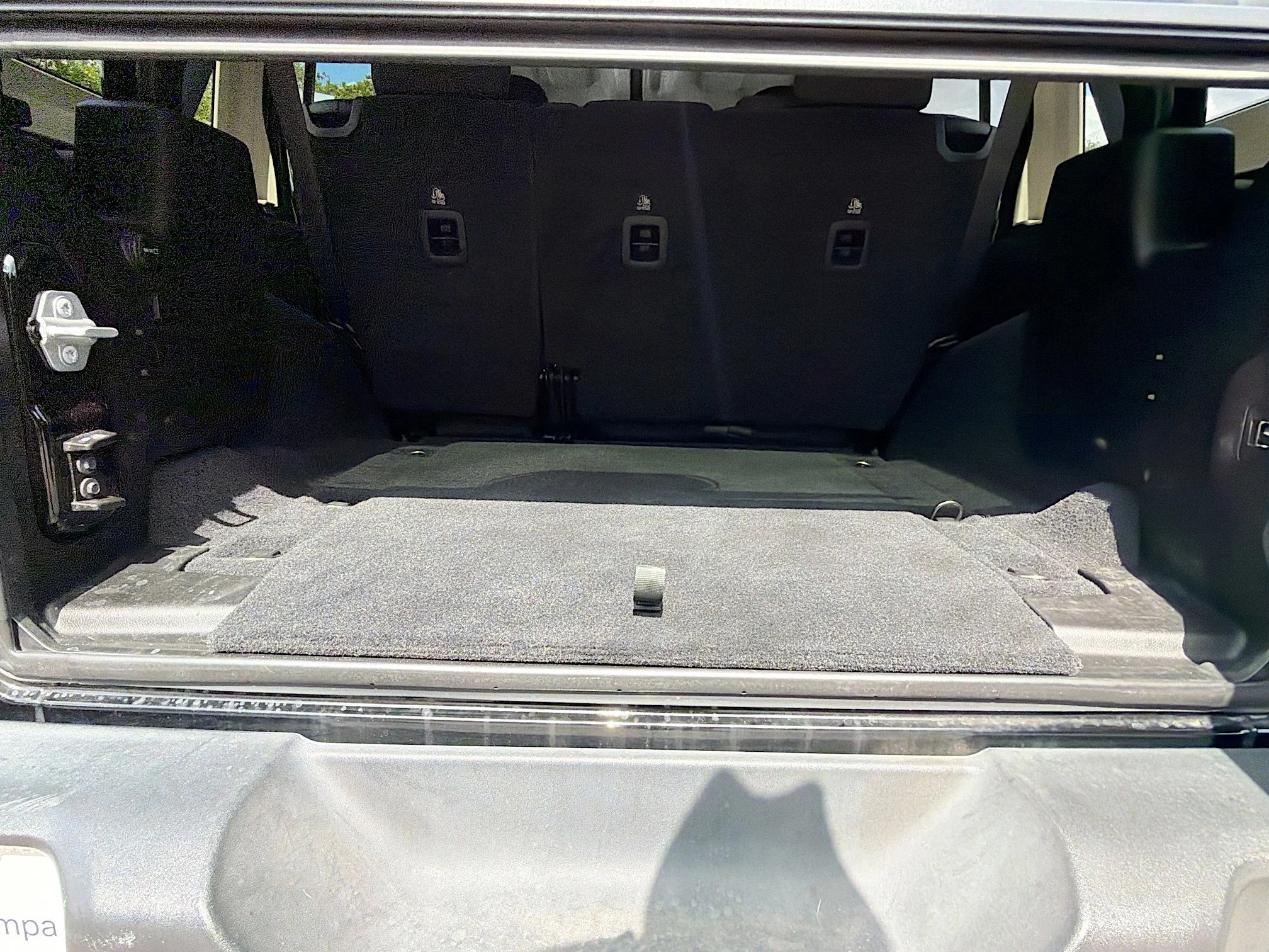Used 2019 Black Clearcoat Jeep Sport S image 11