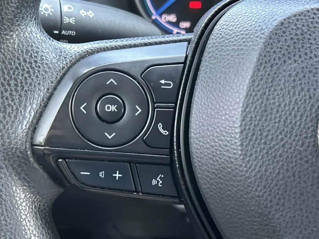 Used 2025 Black Toyota XLE image 30