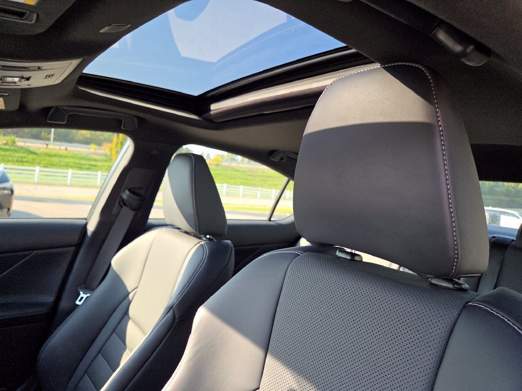 Used 2024 Incognito Lexus 350 F SPORT image 8