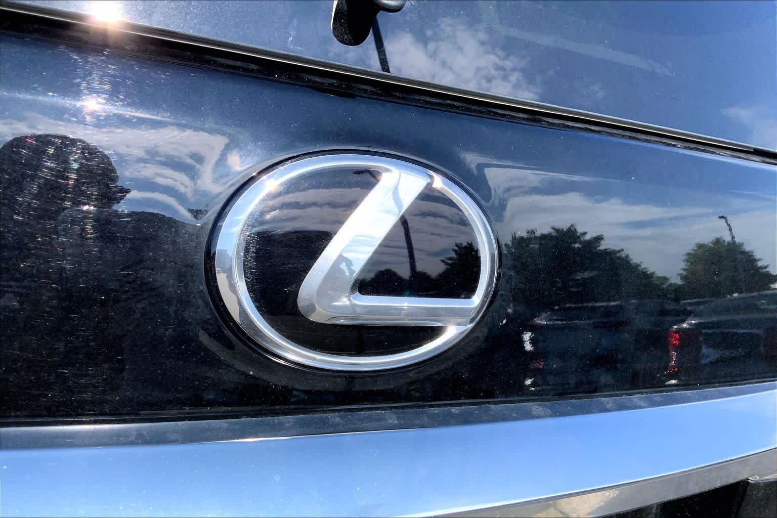 Certified Used 2023 Black Onyx Lexus Premium image 30