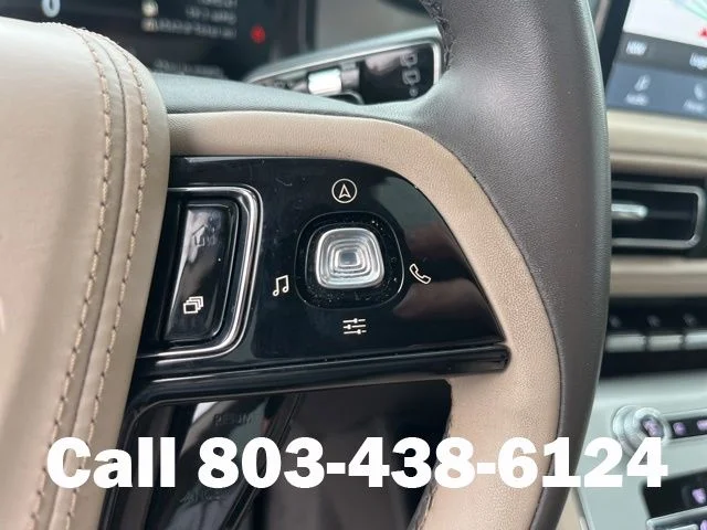 Used 2023 White Lincoln Standard image 21