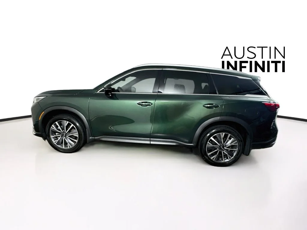 Certified Used 2027 Green INFINITI LUXE image 6