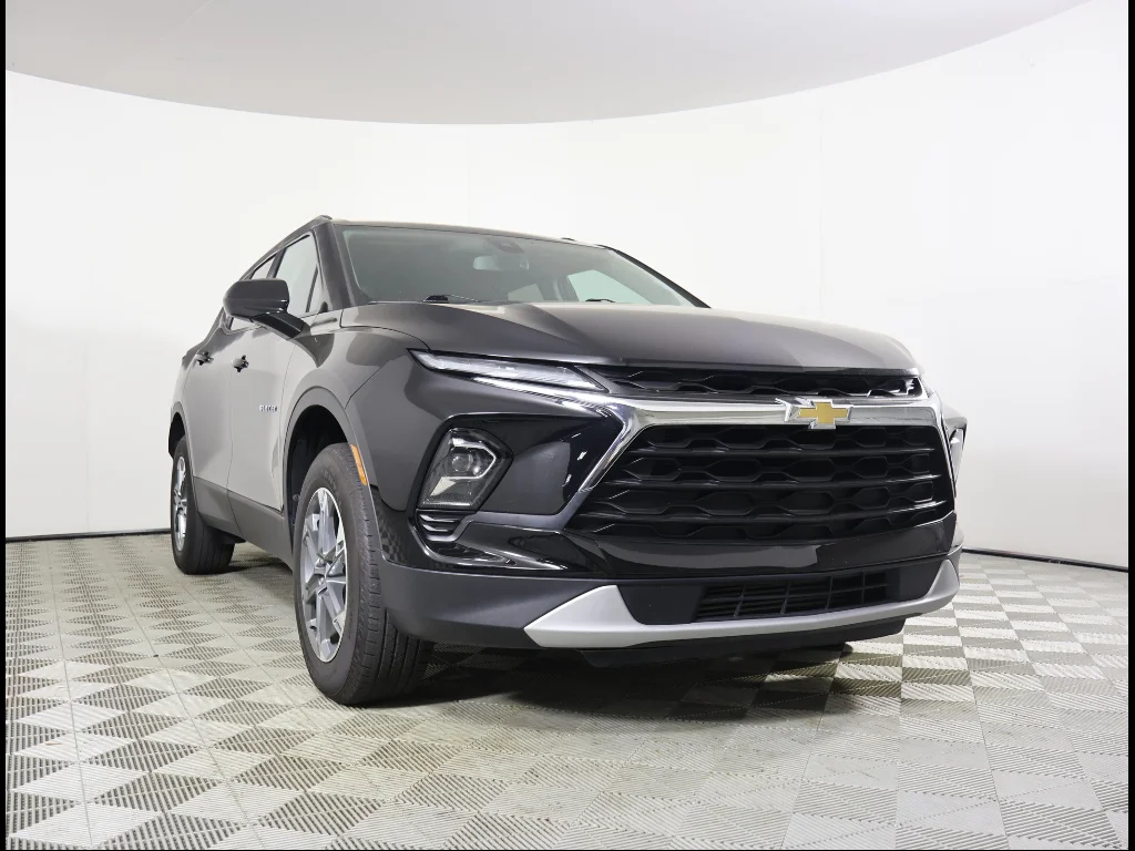2024 Chevrolet Blazer 2.0T 2LT FWD's photo