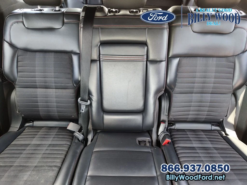Used 2025 Black Metallic Ford ST-Line image 28