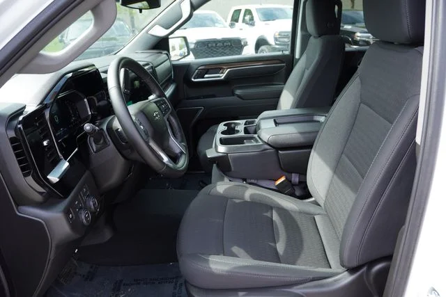 Used 2026 White Chevrolet RST image 18