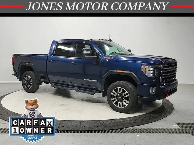 2023 GMC Sierra 4WD Crew Cab Standard Box AT4's photo