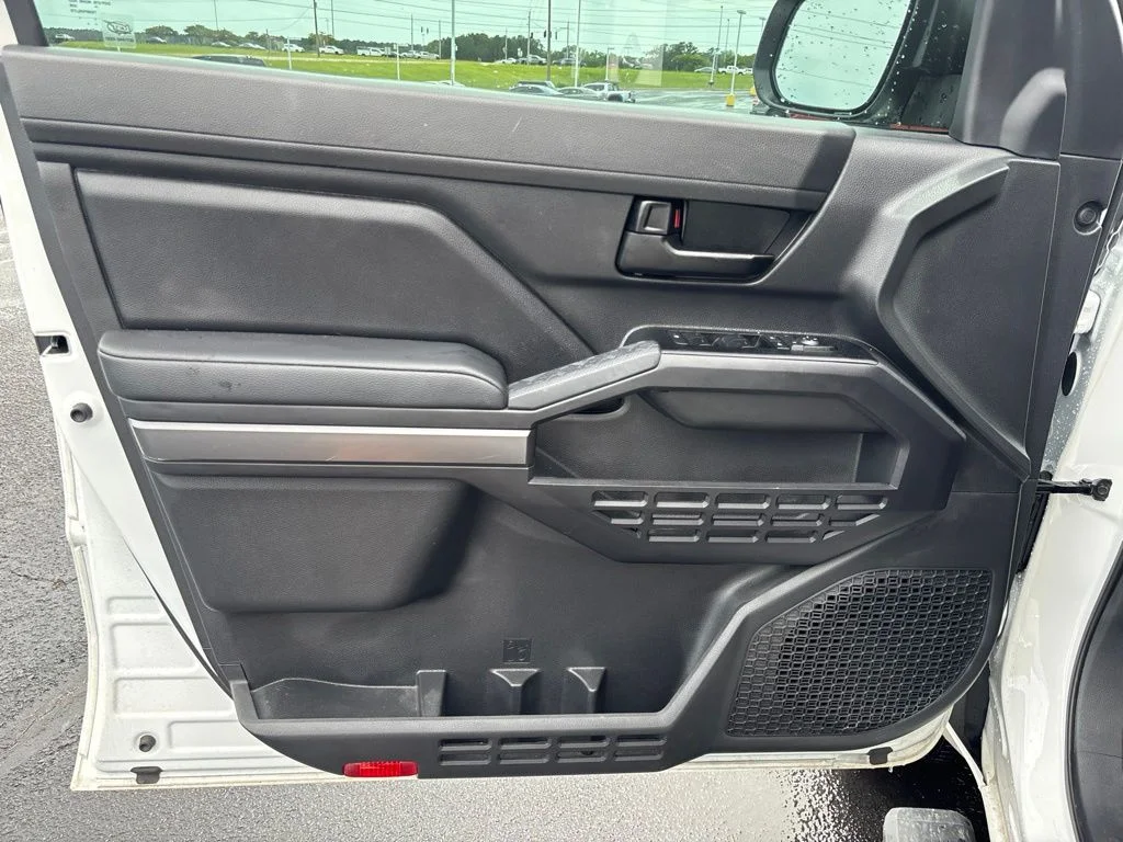 Used 2025 White Toyota SR5 image 7