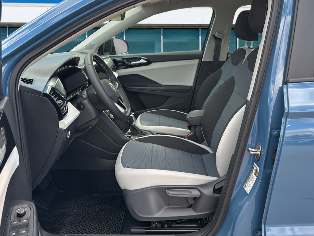 New 2027 Blue Volkswagen 1.5T S image 9