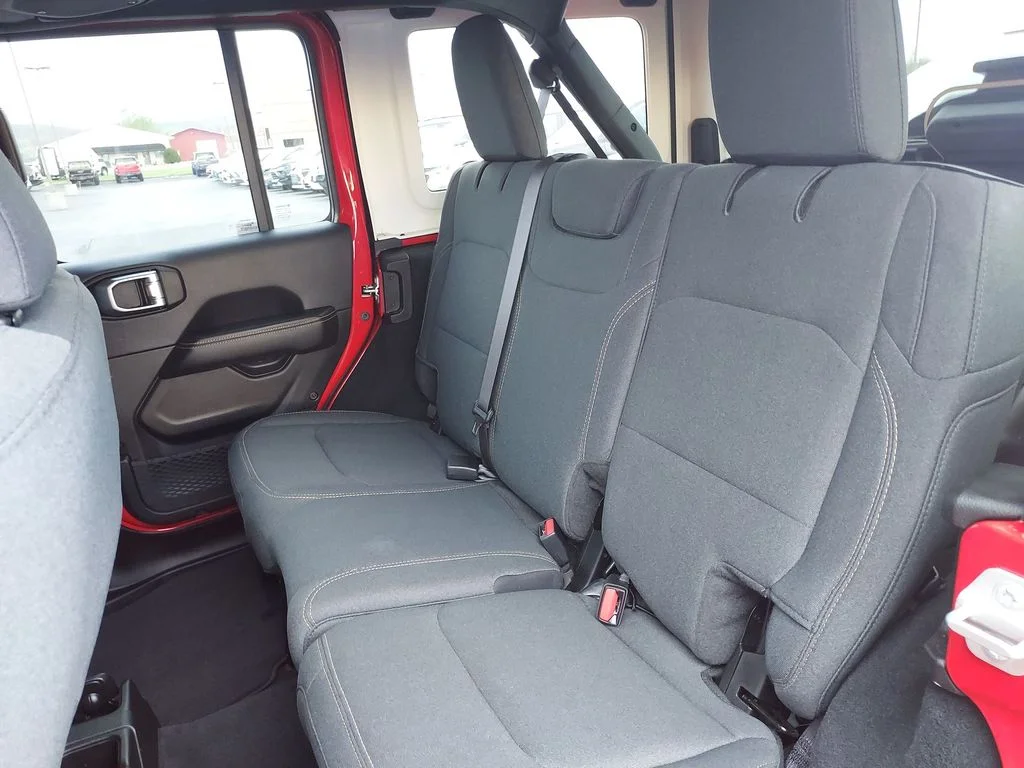Used 2024 Red Jeep Sahara image 28