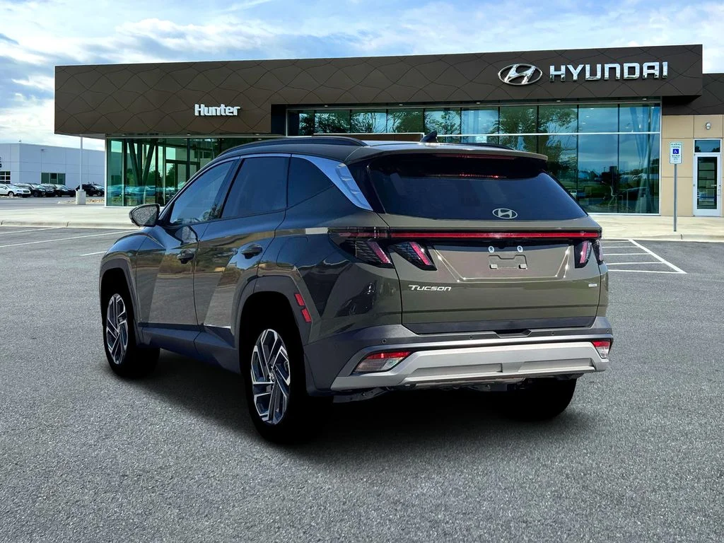 Used 2026 Rockwood Green Hyundai Limited image 5