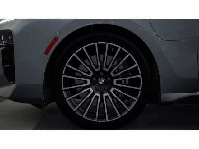 New 2026 Brooklyn Grey Metallic BMW 750e xDrive image 6