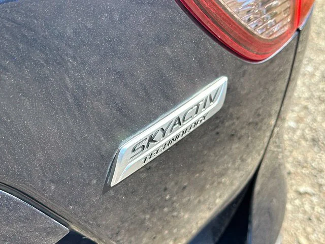 Used 2016 Deep Crystal Blue Mica Mazda Grand Touring image 19