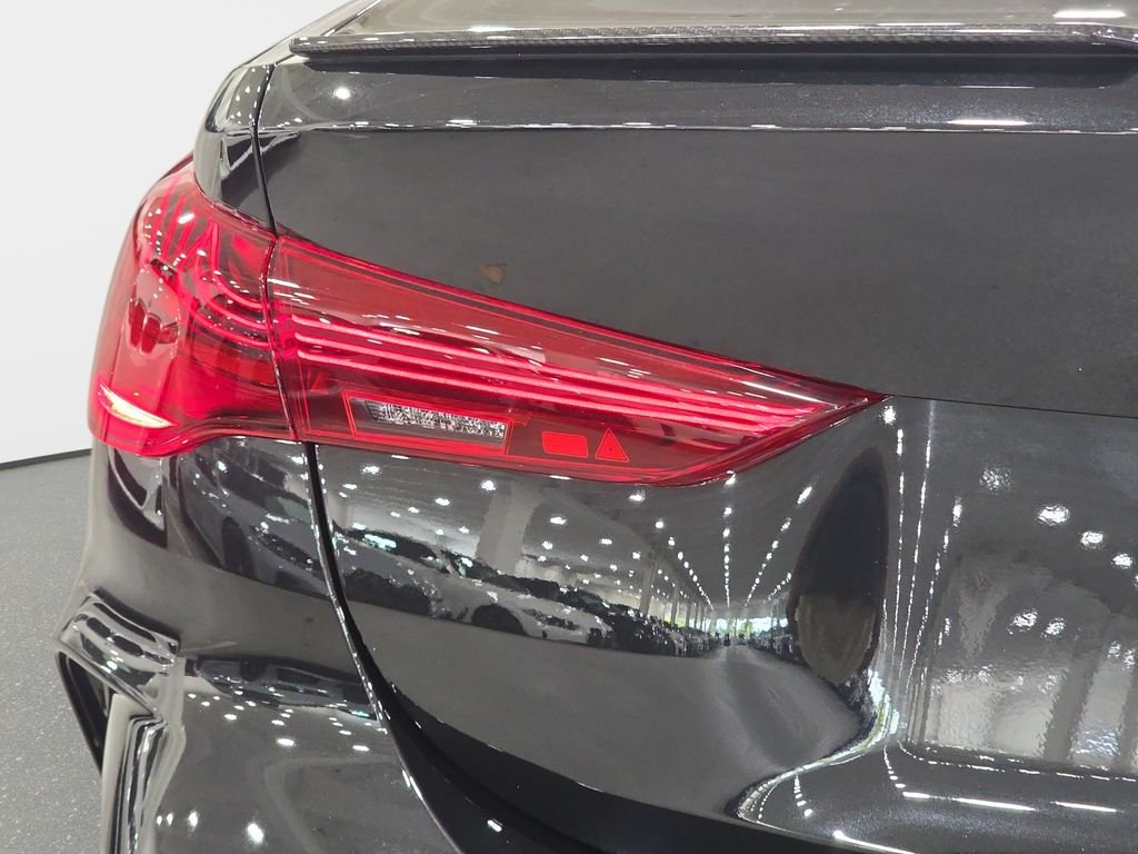 Used 2025 Black Sapphire Metallic BMW M440i image 27