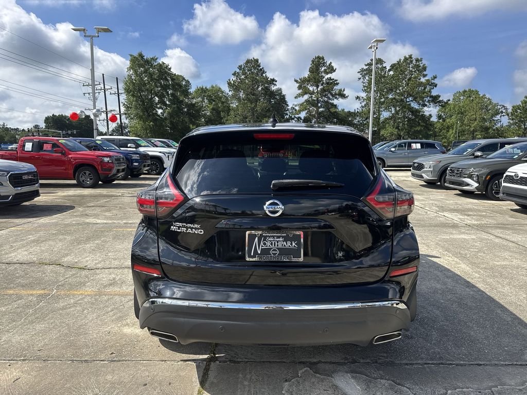 Used 2020 Black Nissan S image 19