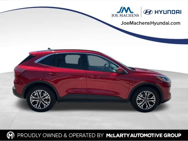 Used 2020 Red Ford SEL image 4