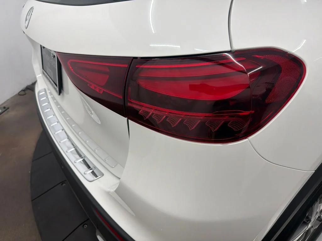New 2026 White Mercedes-Benz GLA 250 image 10