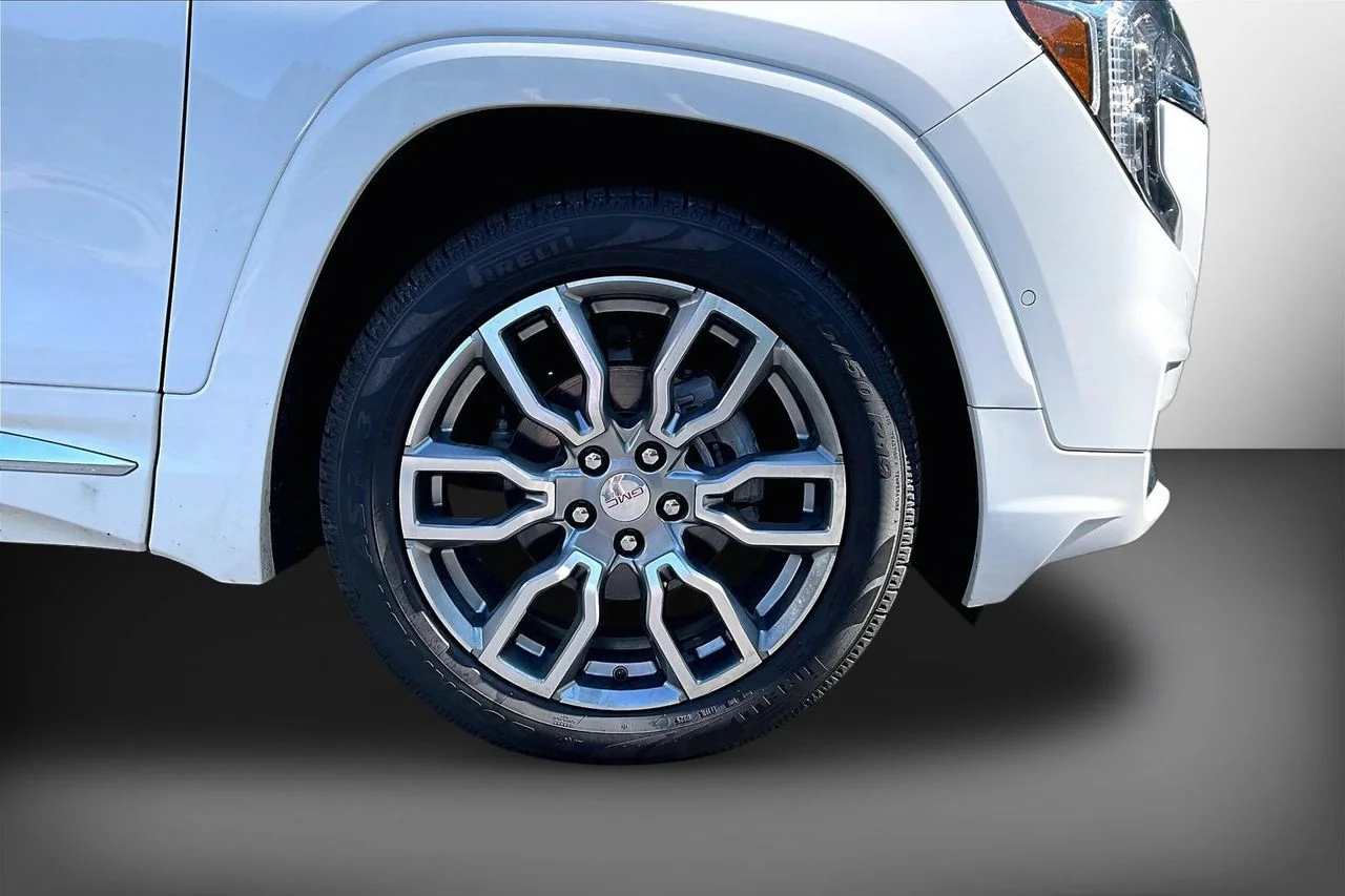 Certified Used 2022 White GMC Denali image 31