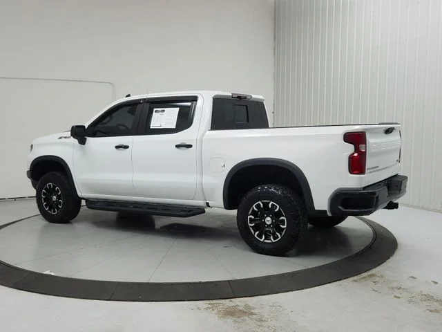 Used 2022 White Chevrolet ZR2 image 5