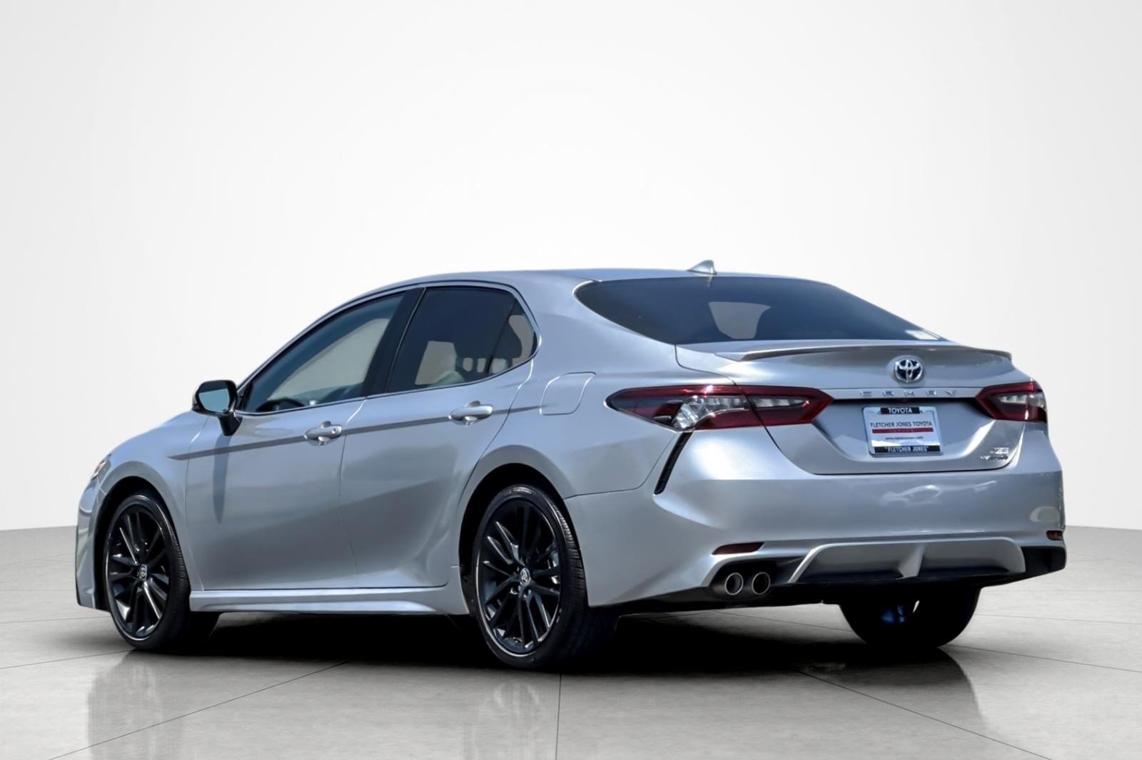 Used 2022 CELESTIAL SILVER MET Toyota Hybrid XSE image 3