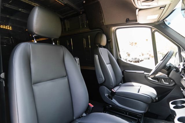 New 2026 Graphite Gray Mercedes-Benz Cargo 170 WB image 45