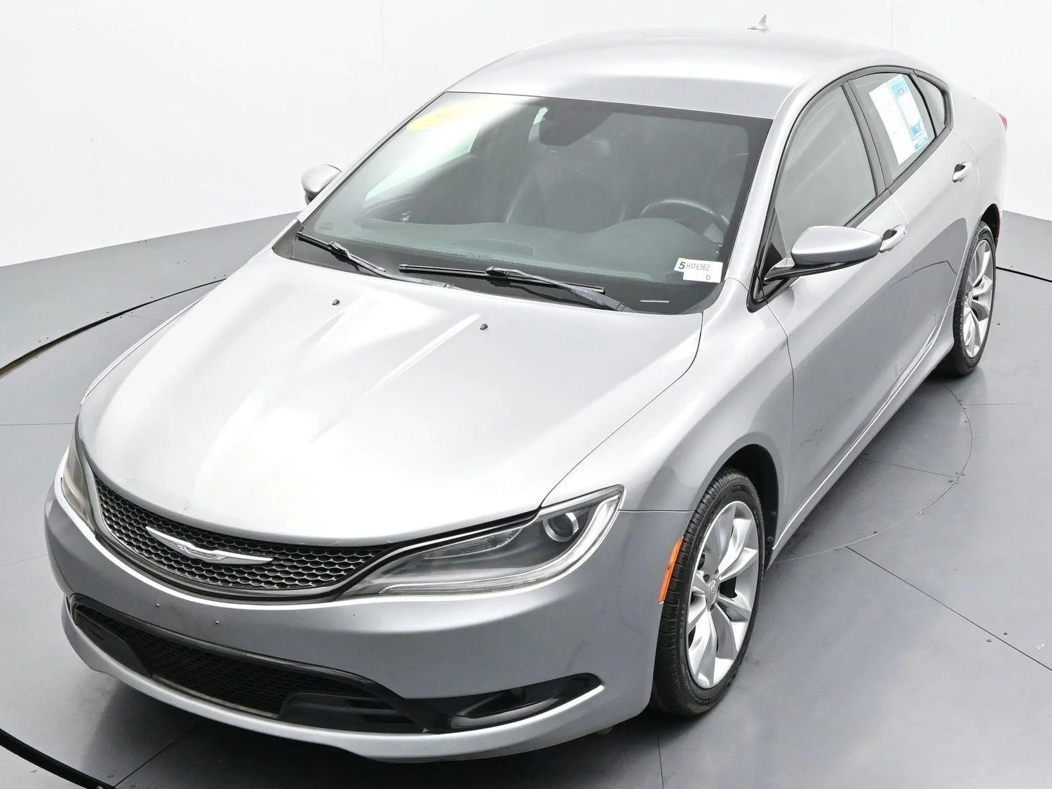 Used 2015 Billet Silver Metallic Clearcoat Chrysler S image 36