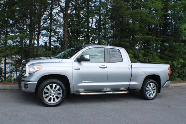 Used 2016 Silver Sky Metallic Toyota LTD image 4