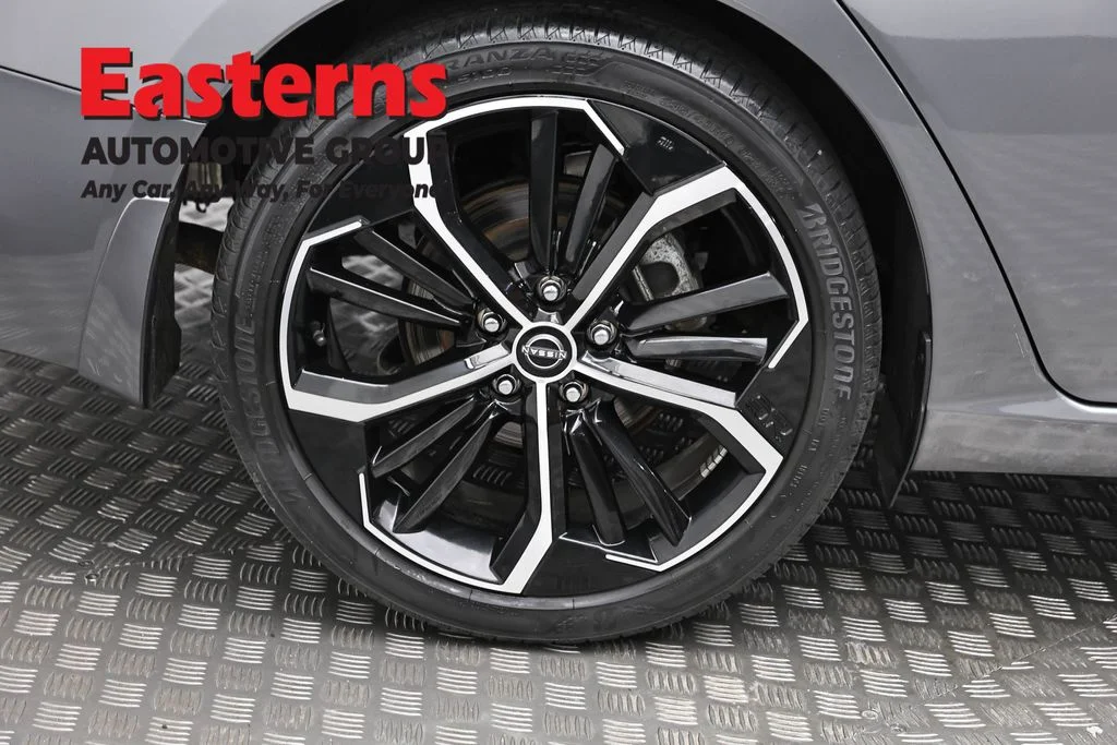 Used 2023 Gray Nissan 2.5 SR image 29