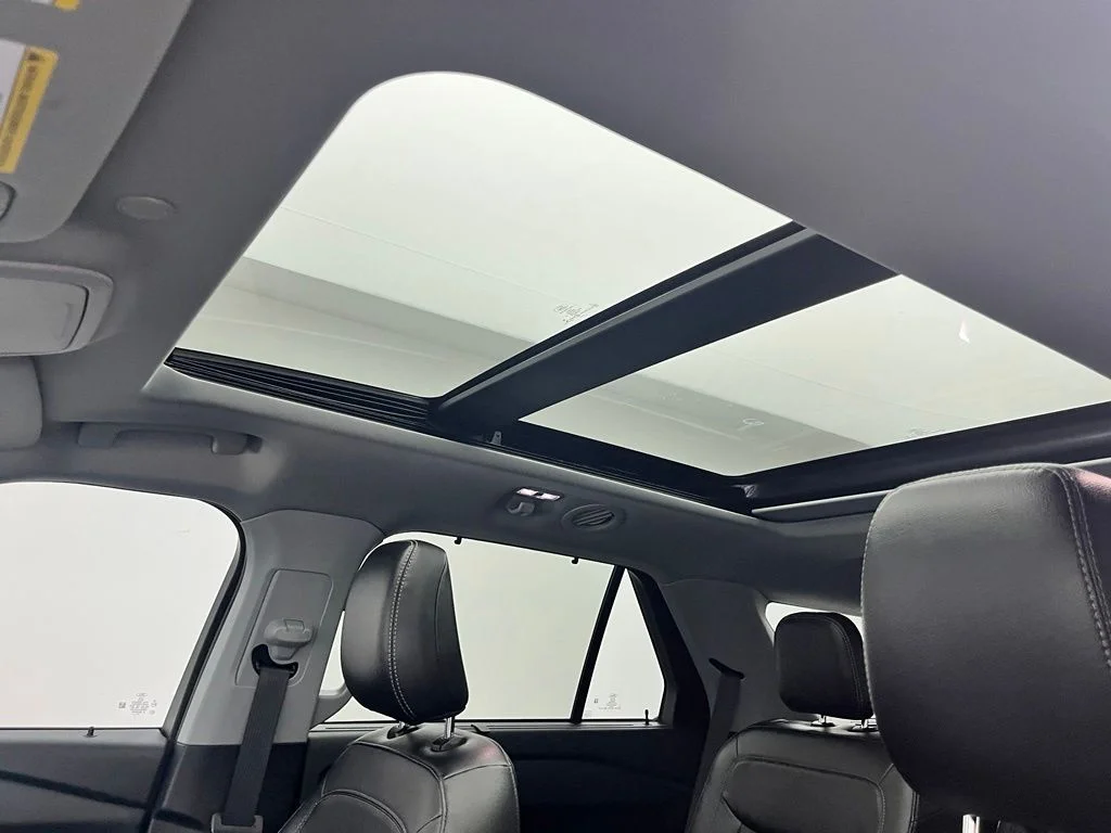 Used 2022 Silver Ford Limited image 5
