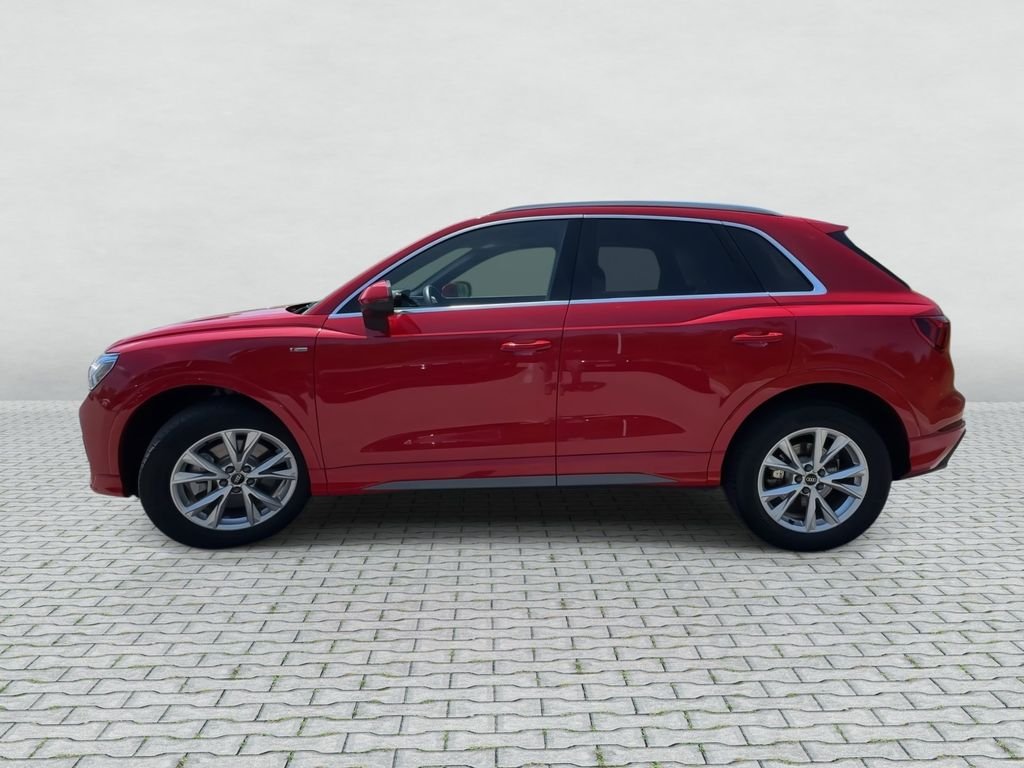 Used 2025  Audi Premium image 5