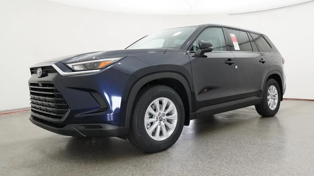 New 2026 Blueprint Toyota Hybrid XLE image 16