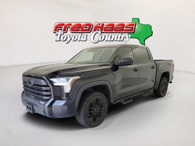2023 Toyota Tundra 4WD SR5
