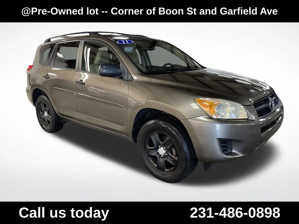 Used 2011 Brown Toyota Base image 7