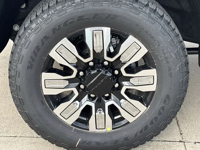 2026 GMC Sierra 2500HD Denali - Photo 10
