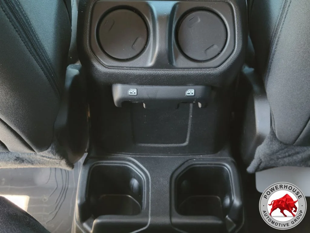 Used 2022 White Jeep Sport image 18