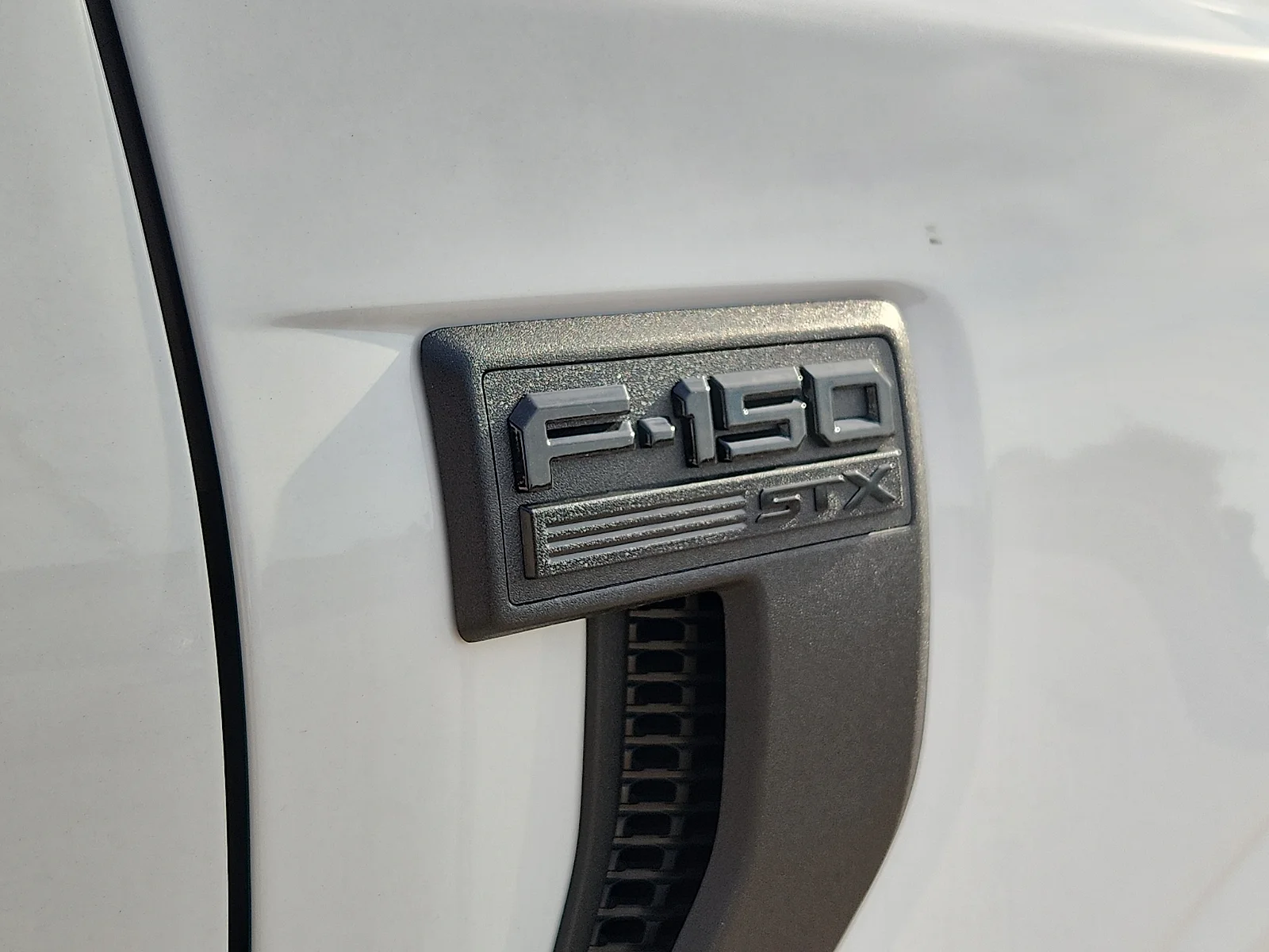 New 2026 Oxford White Ford STX image 10