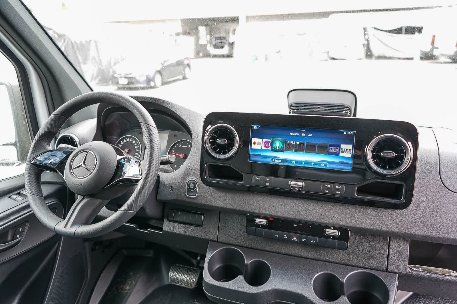 New 2026 Arctic+White Mercedes-Benz  image 12