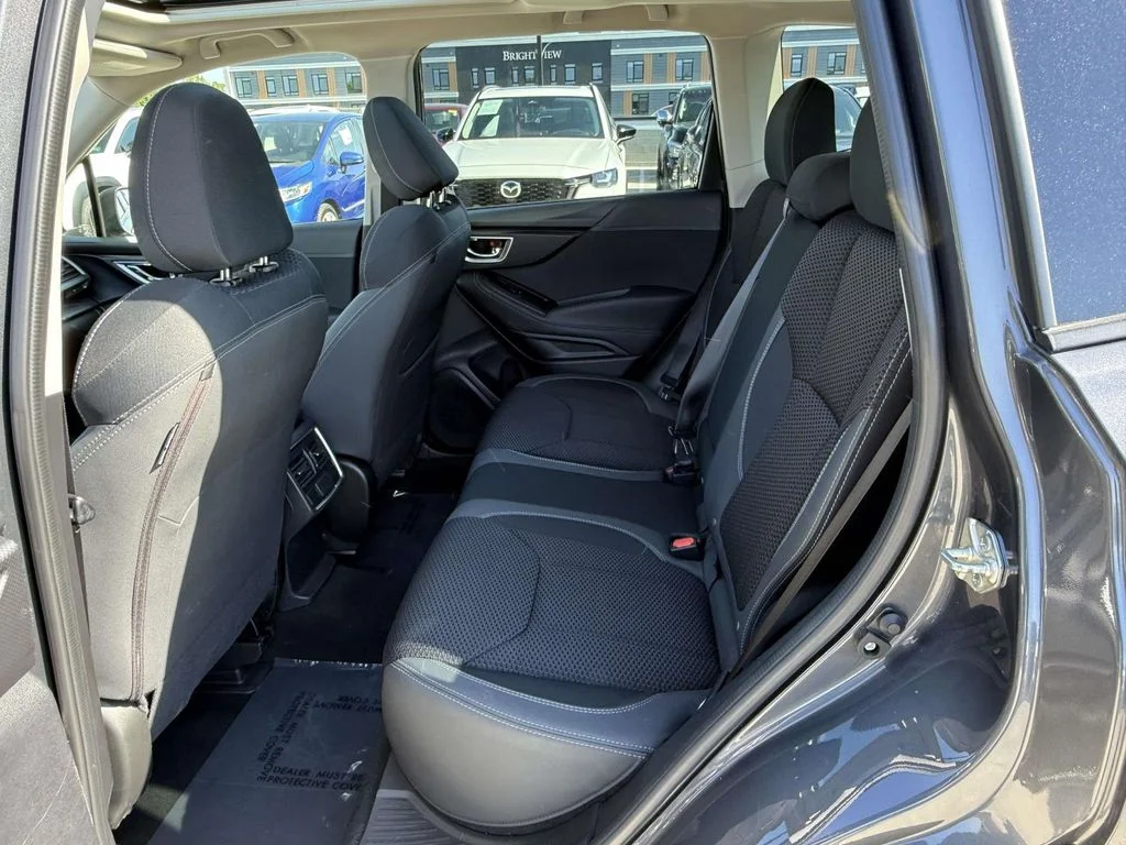 Used 2022 Gray Metallic Subaru Premium image 15