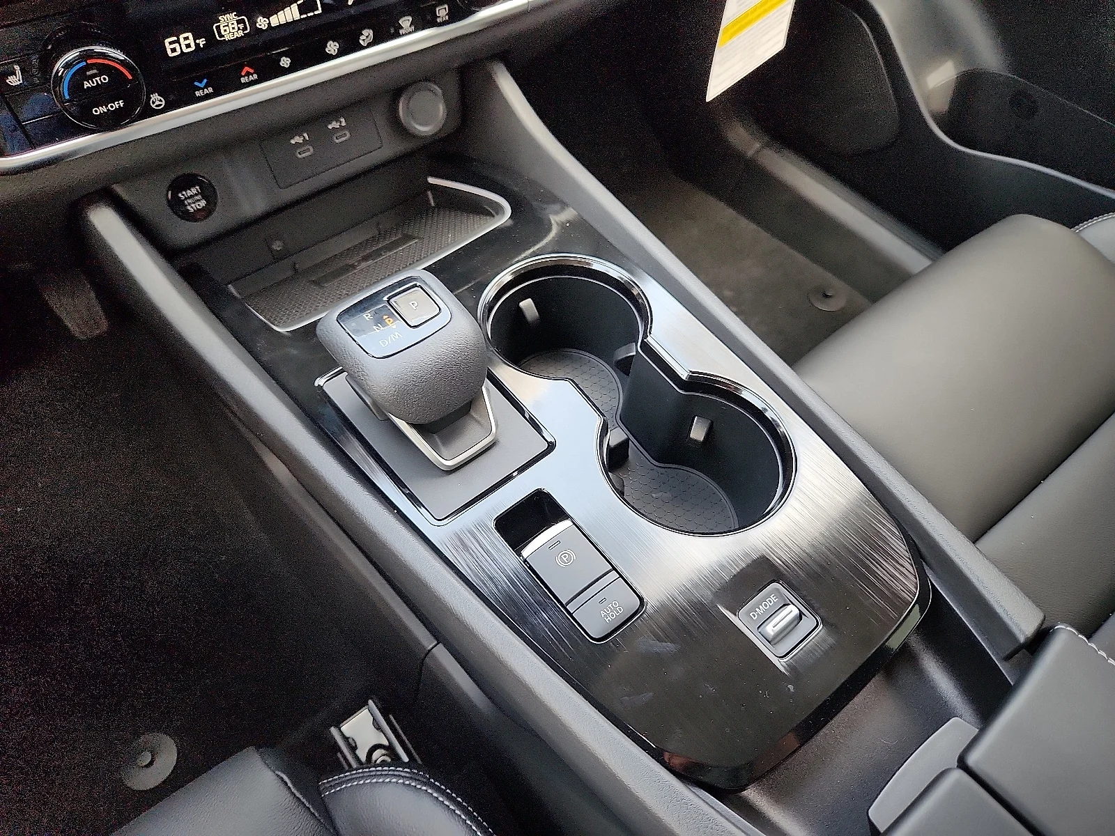 New 2025  Nissan SL Front-Wheel Drive image 18