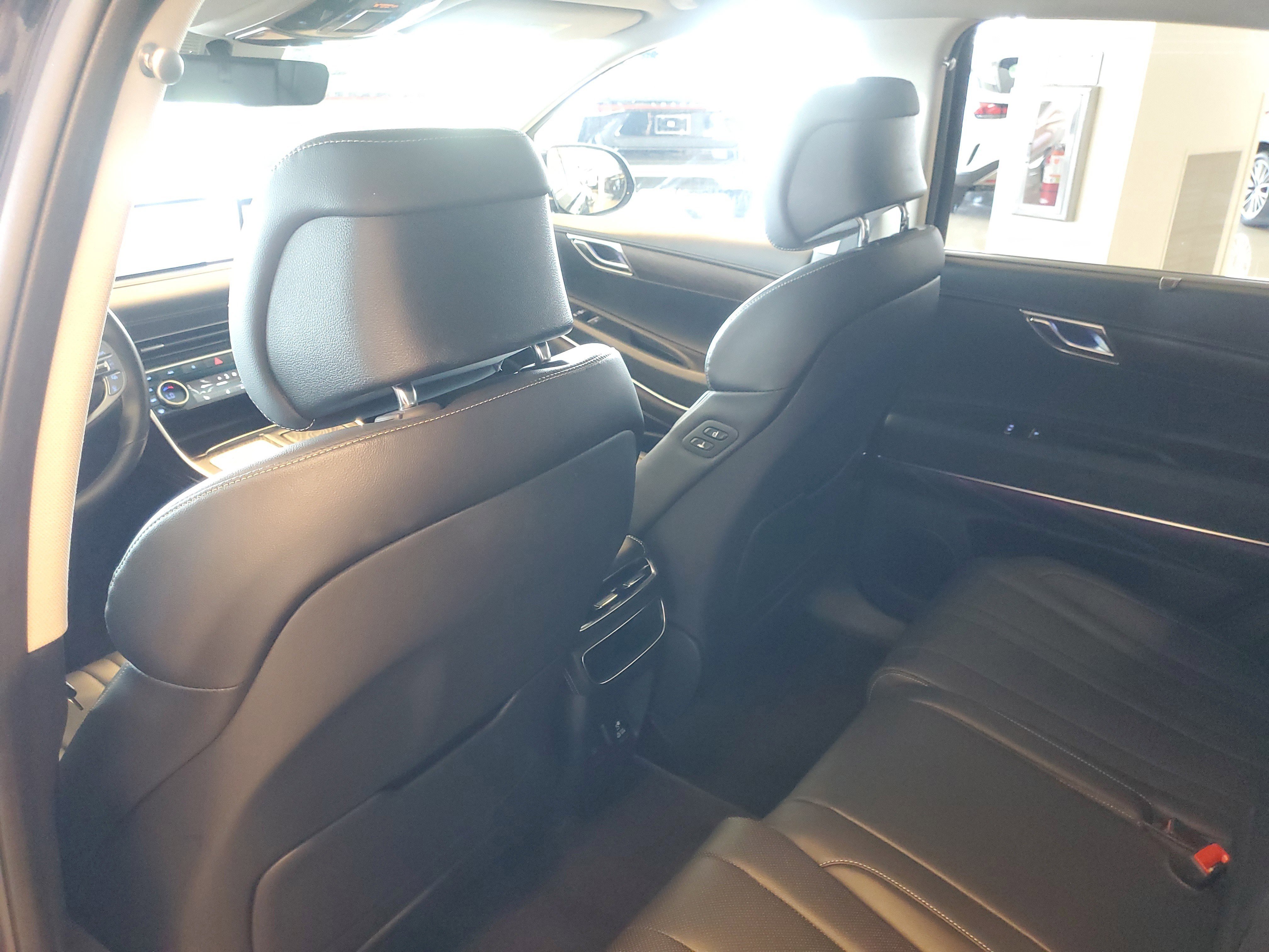 Used 2024 Capri Blue Genesis 2.5T image 16