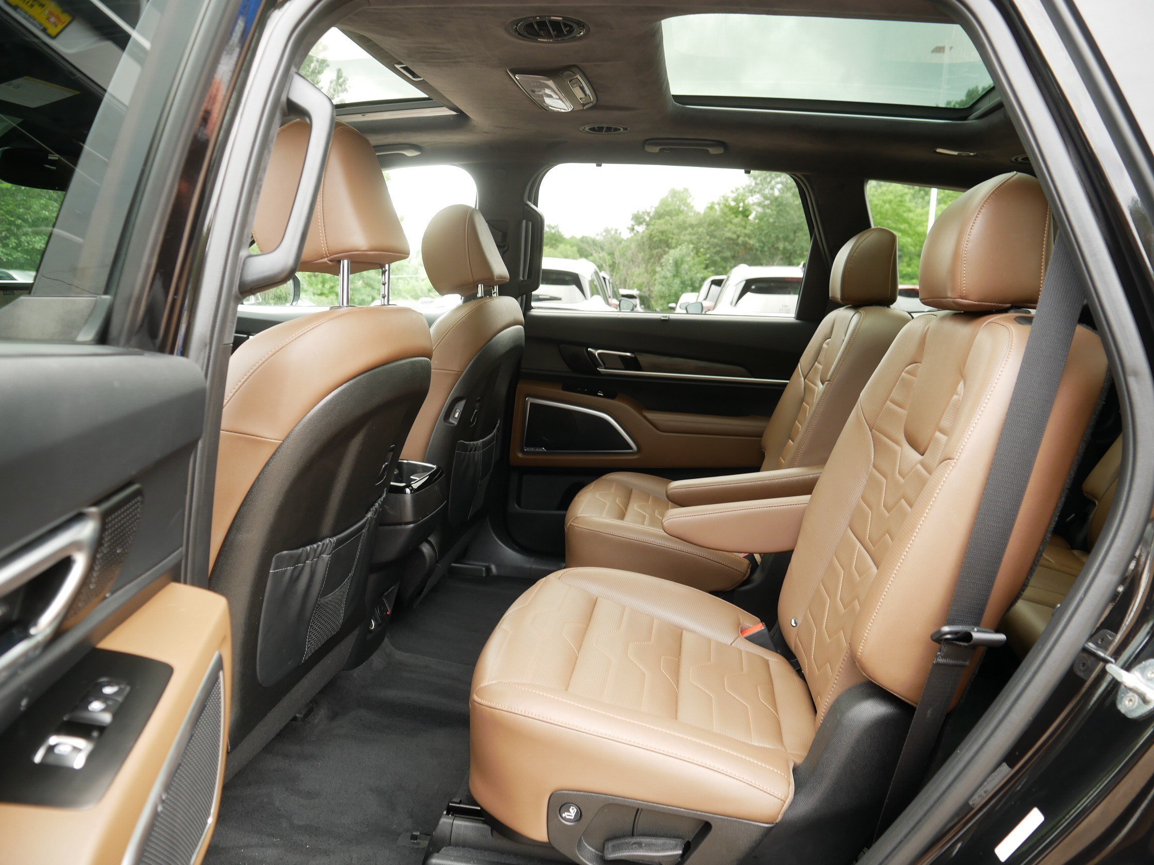 Certified Used 2022 Black Copper Kia SX image 36