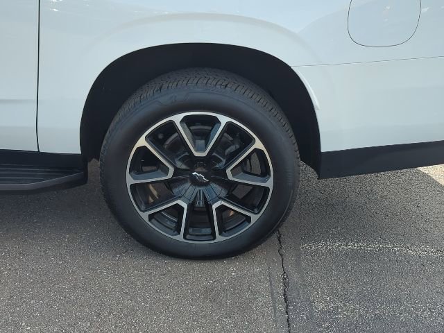 Used 2023 Summit White Chevrolet RST image 31