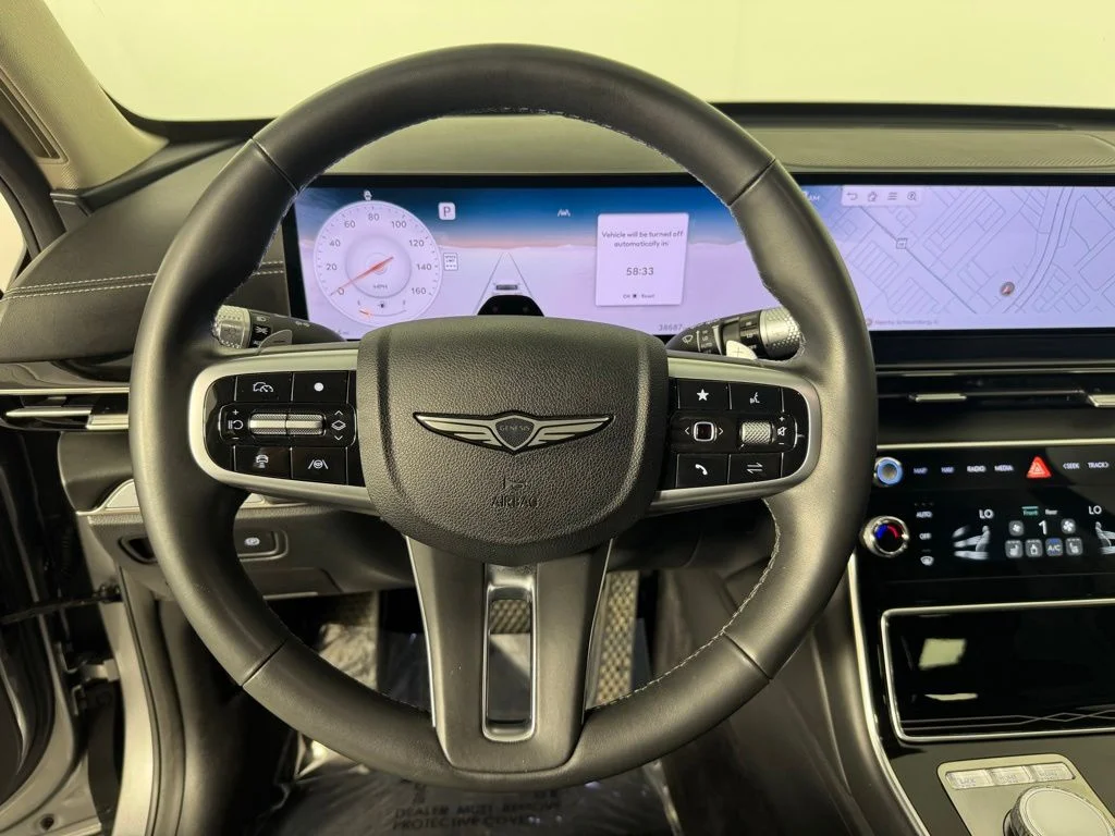 Used 2025 Silver Genesis 2.5T image 17