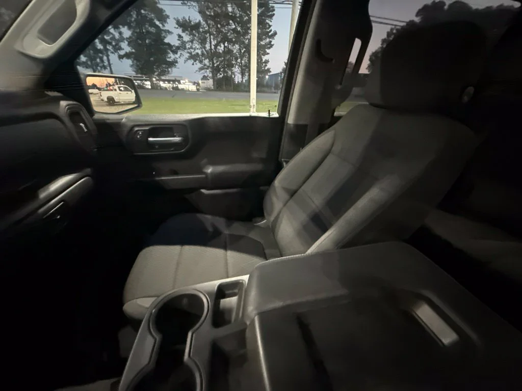 Used 2022 Black Chevrolet Custom image 20