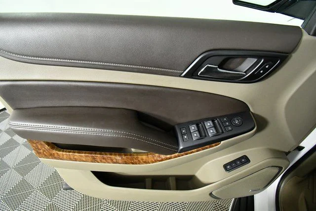 Used 2018 White Chevrolet Premier image 21
