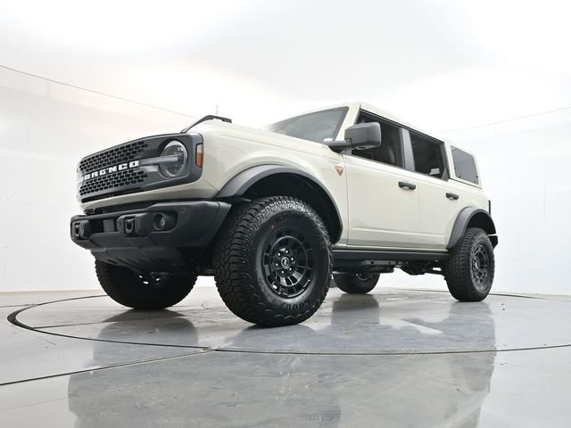 New 2026 Desert Sand Ford Badlands® image 44