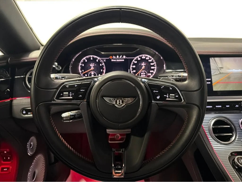 Used 2020 Black Bentley V8 image 19